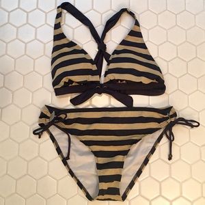 Tommy Hilfiger Navy/Gold stripe bikini sz 8